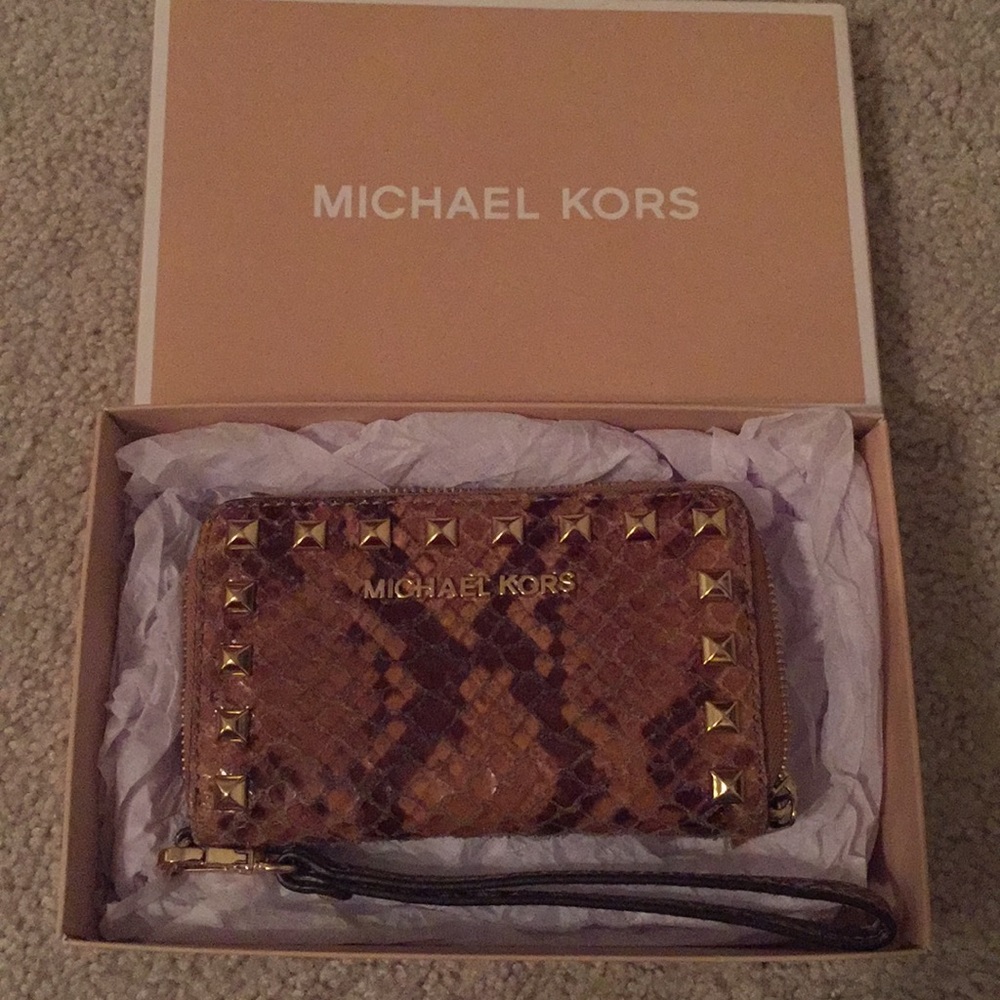Michael Kors wallet/wristlet